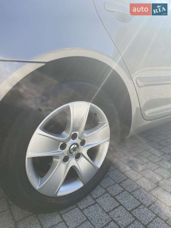 Универсал Skoda Octavia 2009 в Винниках фото 6 Универсал Skoda Octavia 2009 в Винниках
