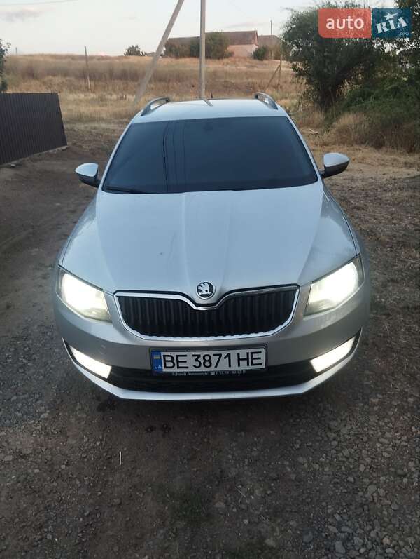 Универсал Skoda Octavia 2013 в Вознесенске фото 2 Универсал Skoda Octavia 2013 в Вознесенске