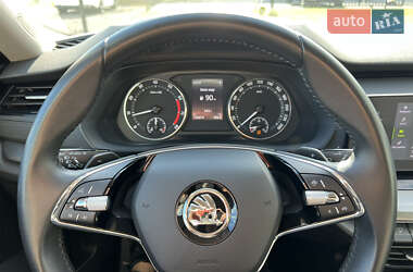 Лифтбек Skoda Octavia 2023 в 