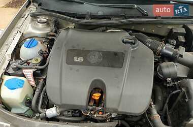 Лифтбек Skoda Octavia 2009 в 