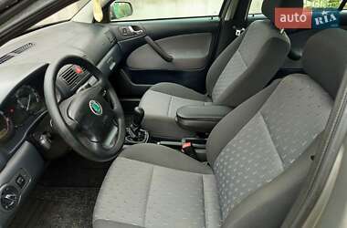 Лифтбек Skoda Octavia 2009 в 