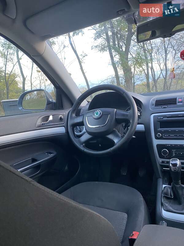 Універсал Skoda Octavia 2011 в Липовій Долині