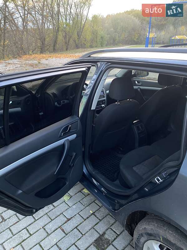 Універсал Skoda Octavia 2011 в Липовій Долині