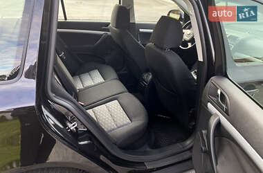 Универсал Skoda Octavia 2010 в 