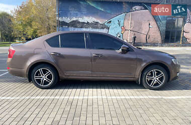 Лифтбек Skoda Octavia 2016 в 