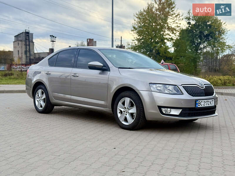 Лифтбек Skoda Octavia 2016 в Львове