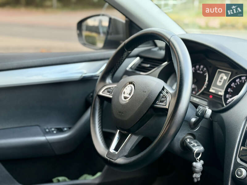 Лифтбек Skoda Octavia 2016 в Львове