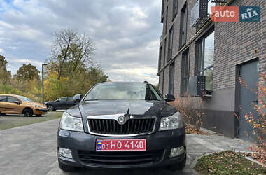 Универсал Skoda Octavia 2010 в 