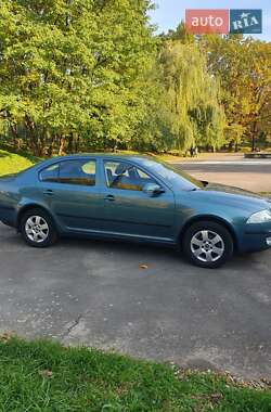 Лифтбек Skoda Octavia 2005 в  фото 10 Лифтбек Skoda Octavia 2005 в
