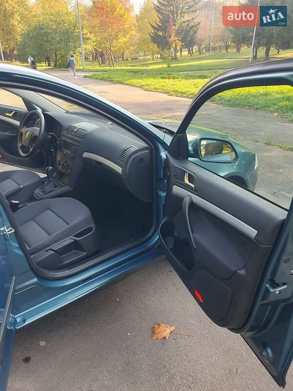 Ліфтбек Skoda Octavia 2005 в Рівному фото 21 Ліфтбек Skoda Octavia 2005 в Рівному