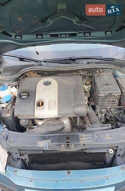 Лифтбек Skoda Octavia 2005 в  фото 31 Лифтбек Skoda Octavia 2005 в