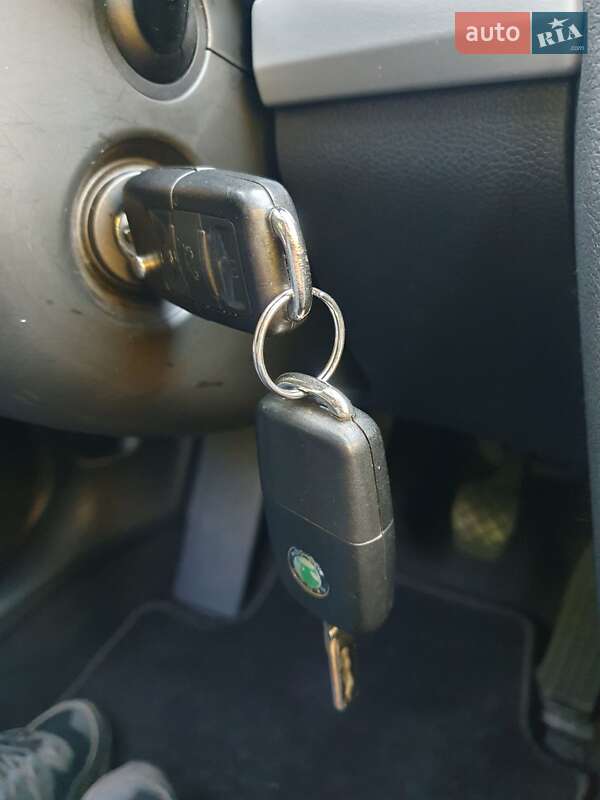 Ліфтбек Skoda Octavia 2005 в Рівному фото 41 Ліфтбек Skoda Octavia 2005 в Рівному