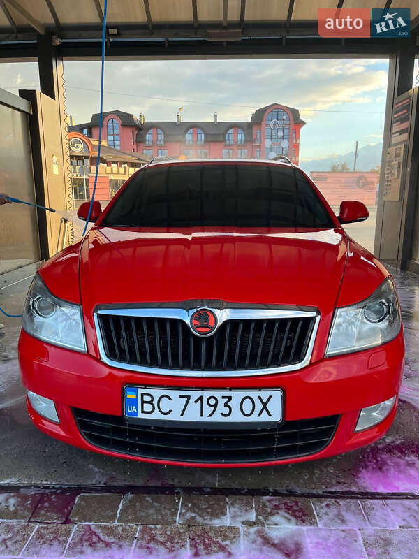 Универсал Skoda Octavia 2011 в Дрогобыче