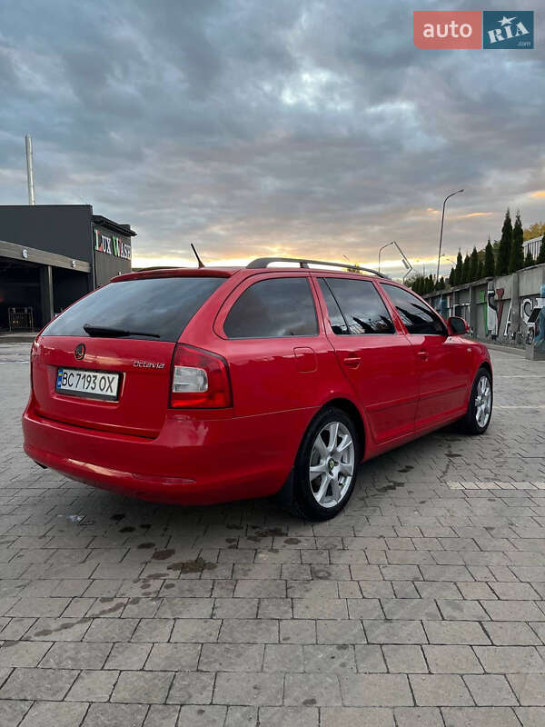 Универсал Skoda Octavia 2011 в Дрогобыче