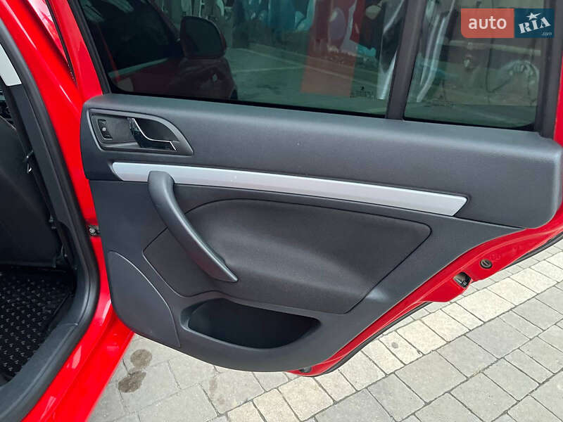 Универсал Skoda Octavia 2011 в Дрогобыче