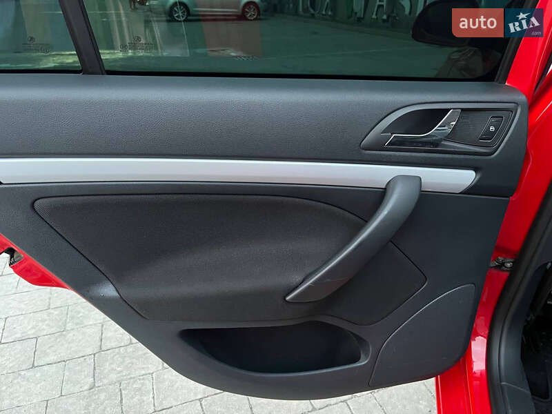 Универсал Skoda Octavia 2011 в Дрогобыче