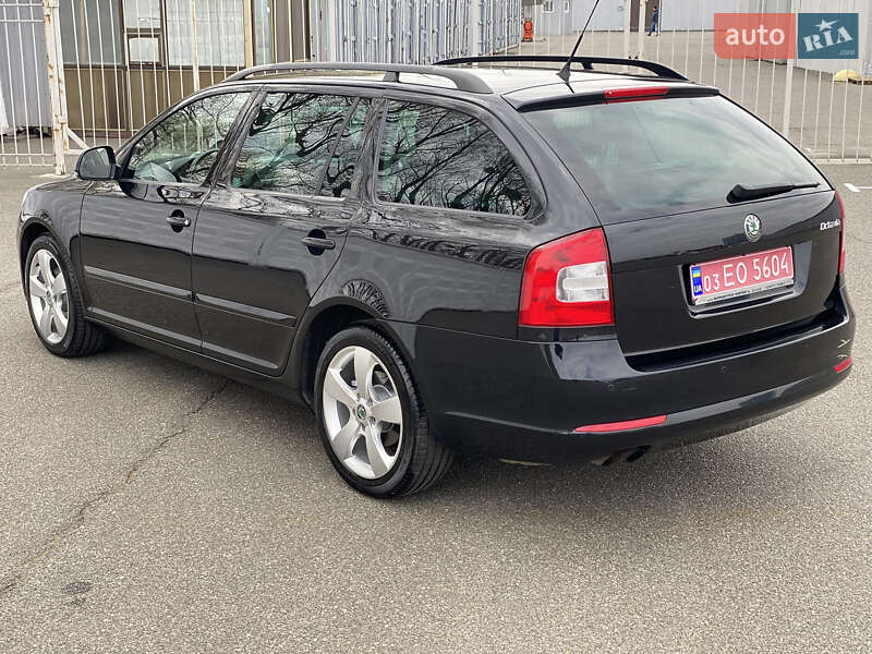Універсал Skoda Octavia 2009 в Києві