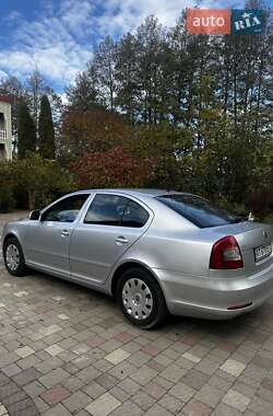 Лифтбек Skoda Octavia 2011 в 