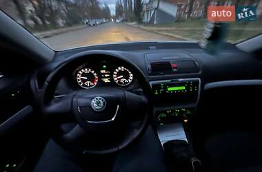 Лифтбек Skoda Octavia 2011 в 