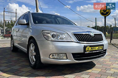 Универсал Skoda Octavia 2012 в Стрые