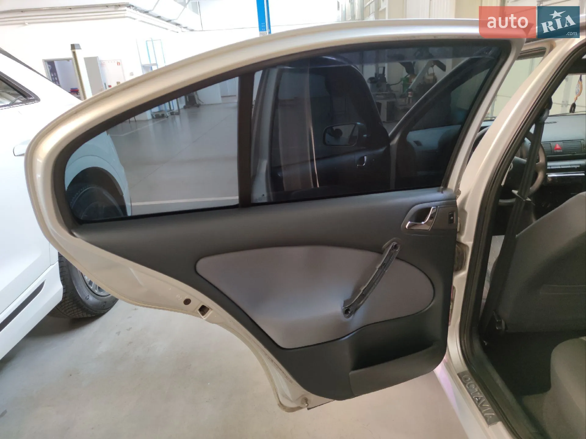 Skoda Octavia 2006 VIN TMBDK41U16B065909 фото оголошення 13 з 13