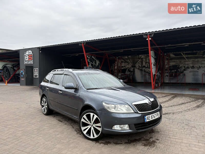 Универсал Skoda Octavia 2010 в 