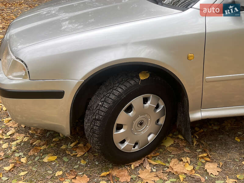Ліфтбек Skoda Octavia 2003 в Борщеві фото 3 Ліфтбек Skoda Octavia 2003 в Борщеві