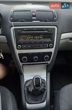 Лифтбек Skoda Octavia 2011 в 