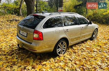 Універсал Skoda Octavia 2012 в  фото 10 Універсал Skoda Octavia 2012 в