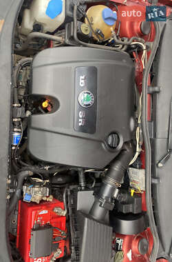 Лифтбек Skoda Octavia 2001 в  фото 8 Лифтбек Skoda Octavia 2001 в