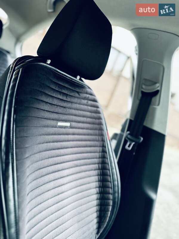 Ліфтбек Skoda Octavia 2015 в Грушево фото 12 Ліфтбек Skoda Octavia 2015 в Грушево