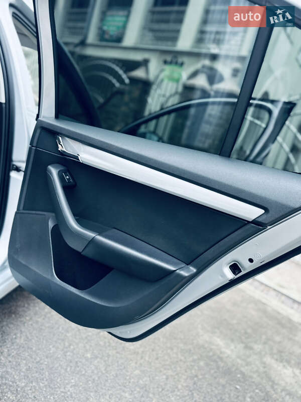 Ліфтбек Skoda Octavia 2015 в Грушево фото 64 Ліфтбек Skoda Octavia 2015 в Грушево