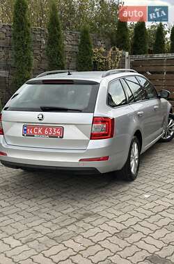 Універсал Skoda Octavia 2015 в  фото 52 Універсал Skoda Octavia 2015 в