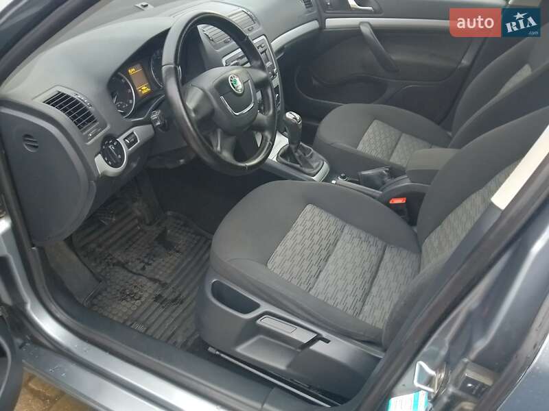 Универсал Skoda Octavia 2013 в Ровно