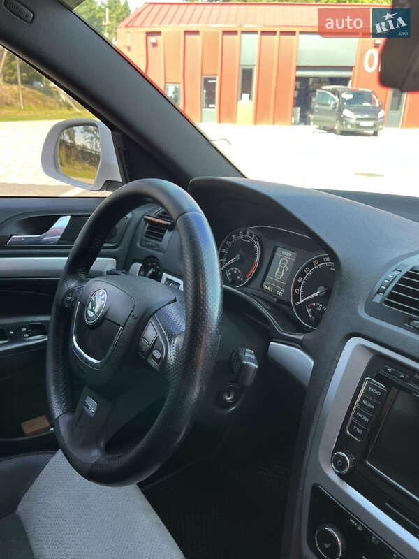 Универсал Skoda Octavia 2010 в Львове фото 27 Универсал Skoda Octavia 2010 в Львове