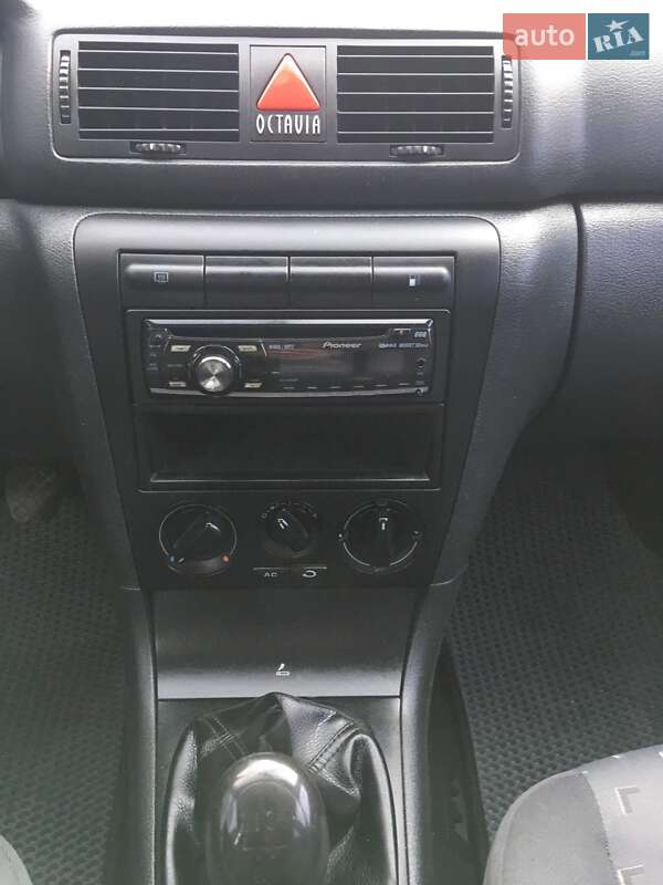 Универсал Skoda Octavia 2008 в Радехове