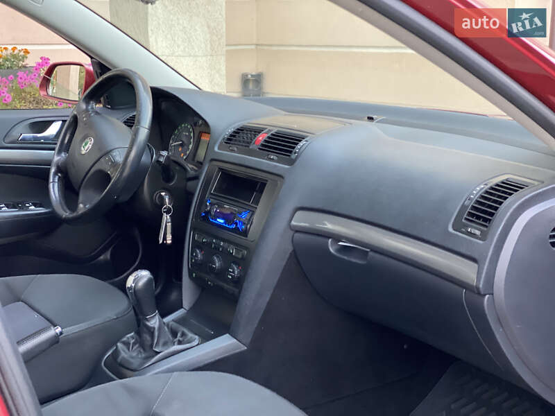 Ліфтбек Skoda Octavia 2006 в Дунаївцях фото 36 Ліфтбек Skoda Octavia 2006 в Дунаївцях