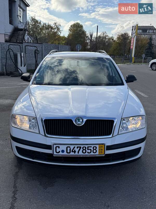 Универсал Skoda Octavia 2008 в Каменке