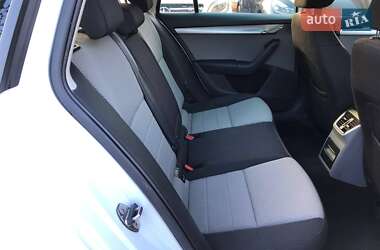 Універсал Skoda Octavia 2014 в  фото 18 Універсал Skoda Octavia 2014 в