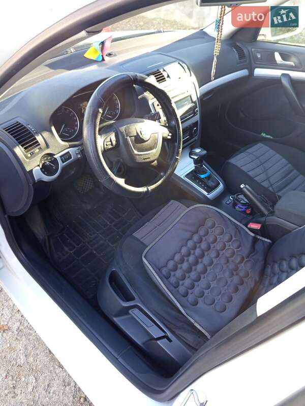 Универсал Skoda Octavia 2011 в Стрые