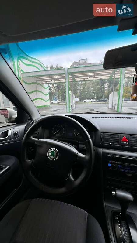 Ліфтбек Skoda Octavia 2003 в Броварах