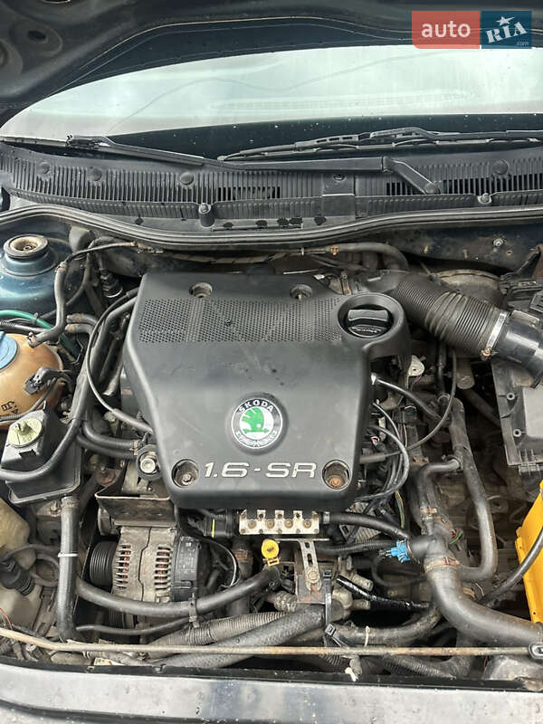 Лифтбек Skoda Octavia 1998 в Киеве