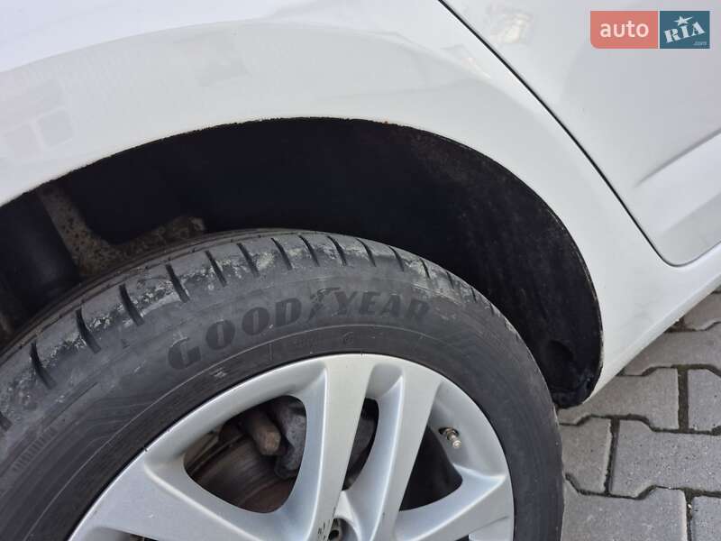 Універсал Skoda Octavia 2014 в Івано-Франківську