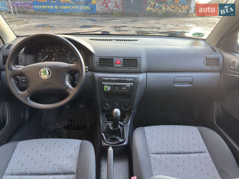 Ліфтбек Skoda Octavia 2001 в Охтирці