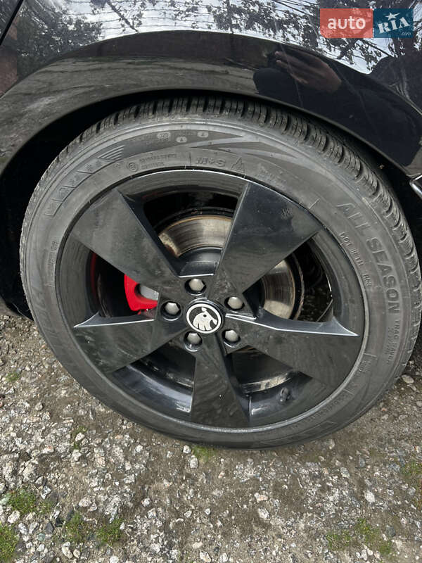 Универсал Skoda Octavia 2017 в Покрове