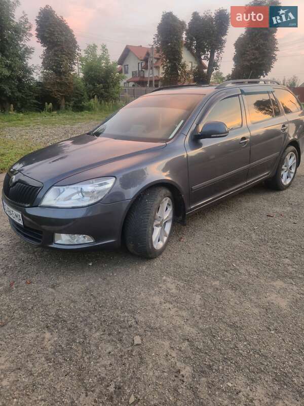Универсал Skoda Octavia 2012 в Самборе