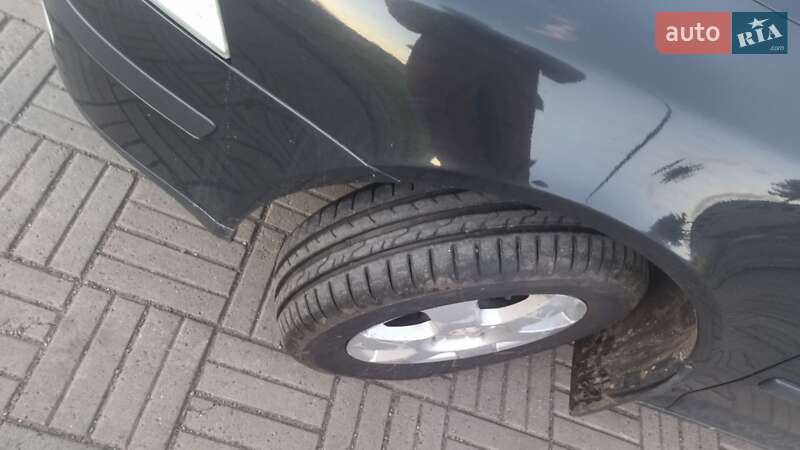 Лифтбек Skoda Octavia 2006 в Жидачове