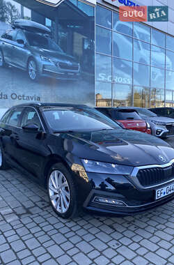 Универсал Skoda Octavia 2021 в Львове