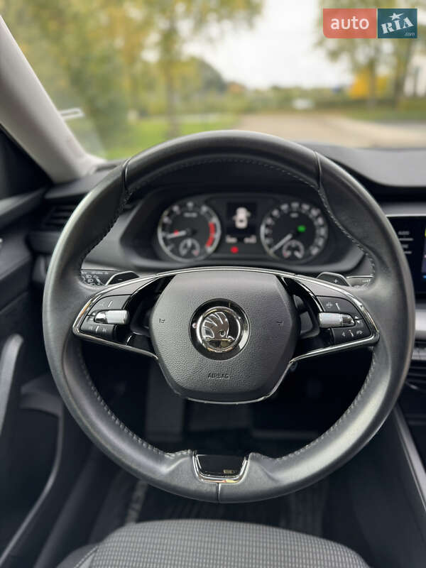 Ліфтбек Skoda Octavia 2023 в Львові