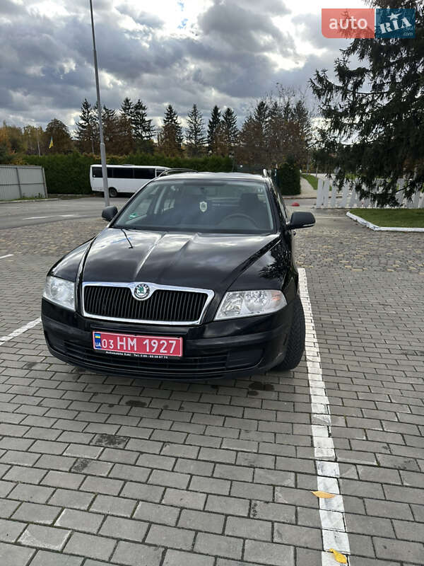 Универсал Skoda Octavia 2011 в Луцке фото 2 Универсал Skoda Octavia 2011 в Луцке